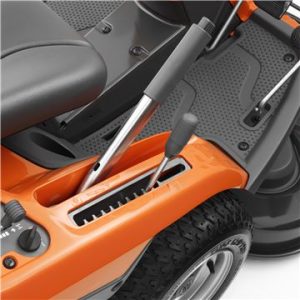 Rasentraktor HUSQVARNA Rider R 316TsX AWD mit 22 PS-KAWA-Motor INKLUSIVE Mähdeck